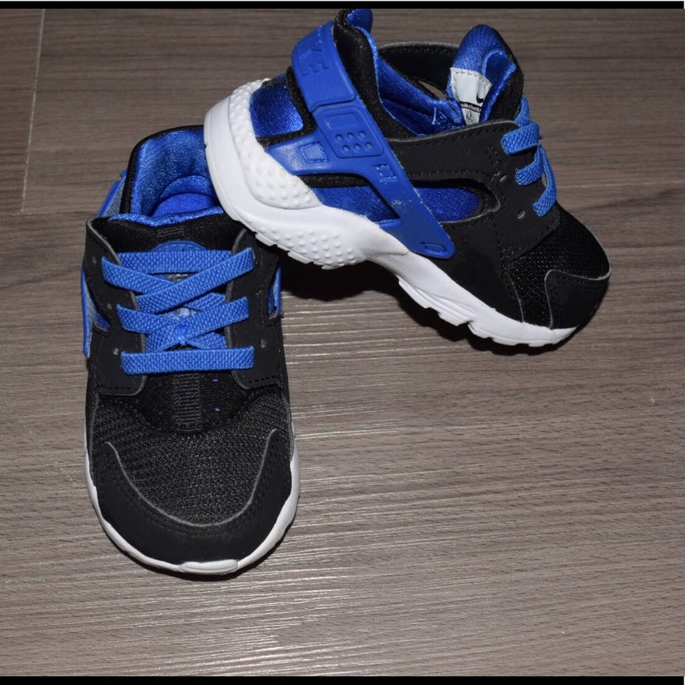 Toddler Nike Huarache Size 6C